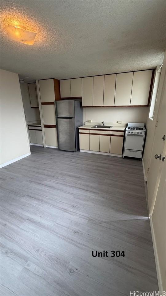 1454 Pele St - Photo 2 of 11