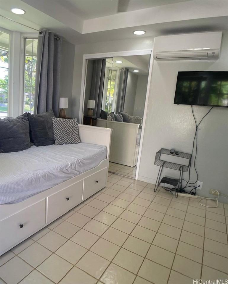 871 Kainui Dr - Photo 5 of 10