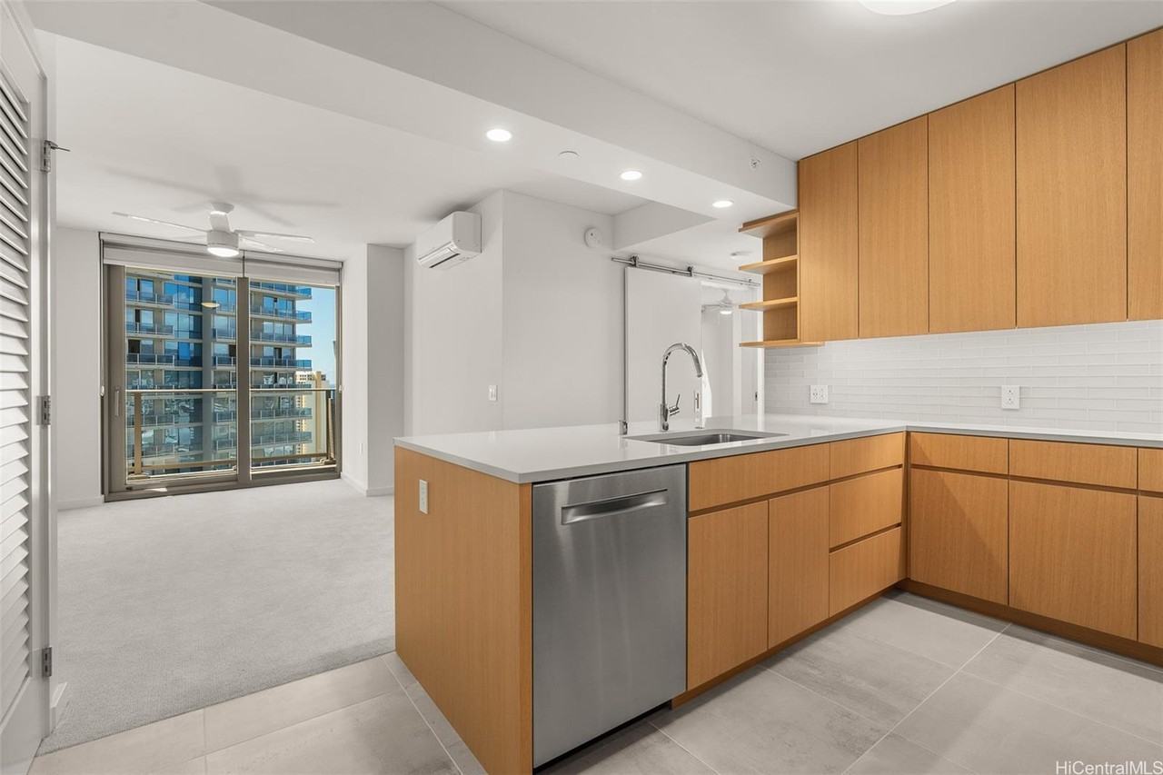 1388 Kapiolani Blvd #2902 - Photo 3 of 17
