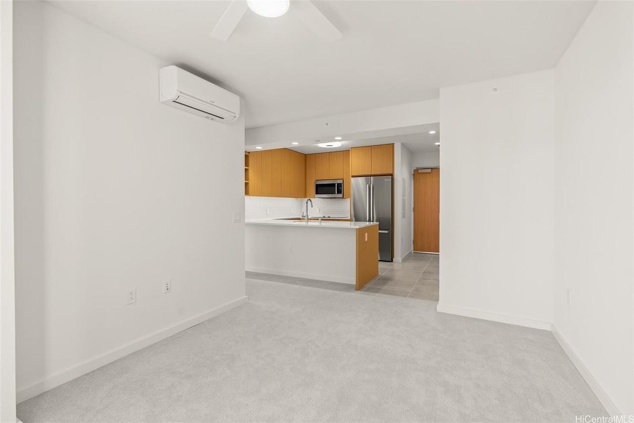 1388 Kapiolani Blvd #2902 - Photo 6 of 17