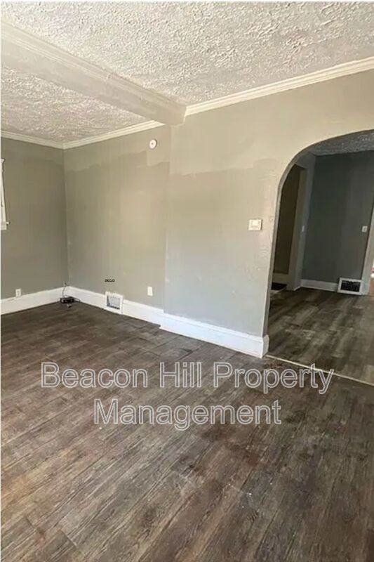 2355 E 86th St - Photo 4 of 13
