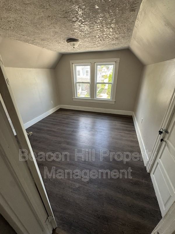 2355 E 86th St - Photo 5 of 13