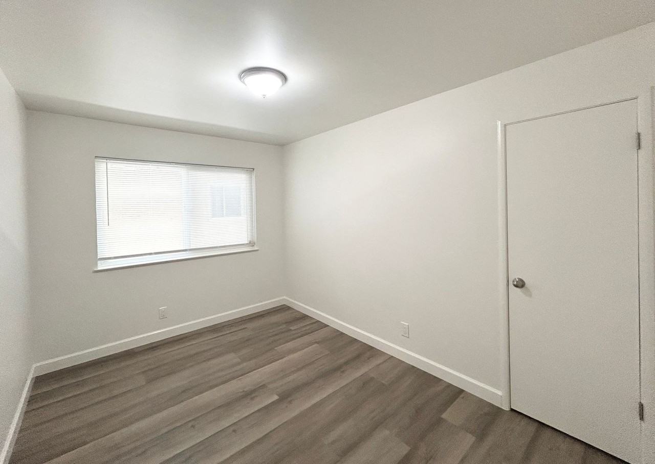 1624 Milvia Street - Photo 5 of 22
