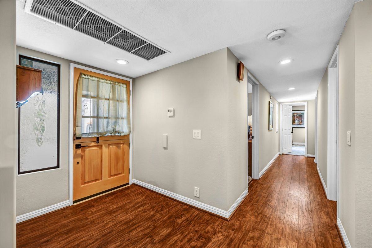 134 Avenida Presidio - Photo 7 of 11