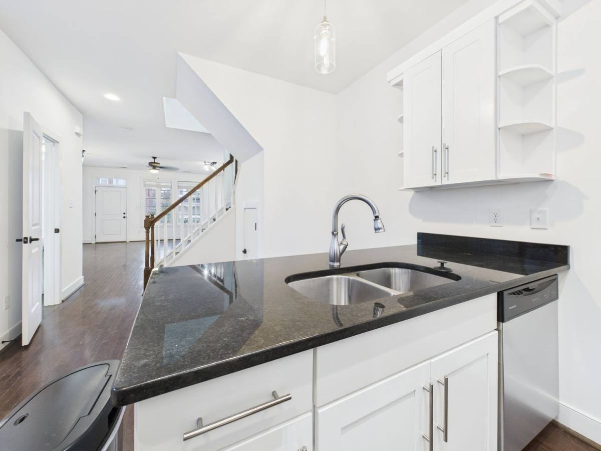 2617 1 2 W Main St #B - Photo 3 of 10