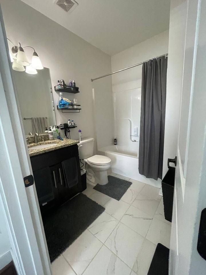 2617 1 2 W Main St #B - Photo 7 of 10