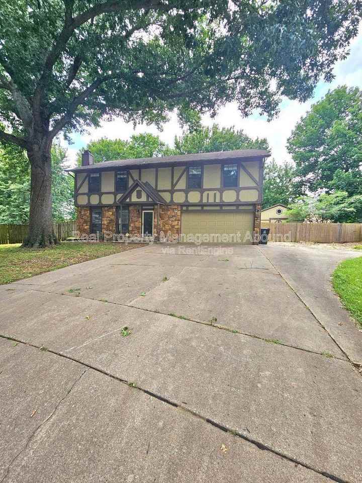 1811 W Gulfport Cir - Photo 3 of 10