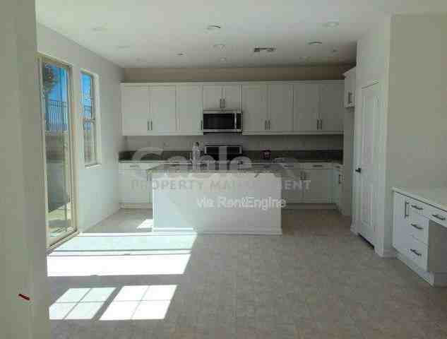 20664 Caden Ct - Photo 3 of 10