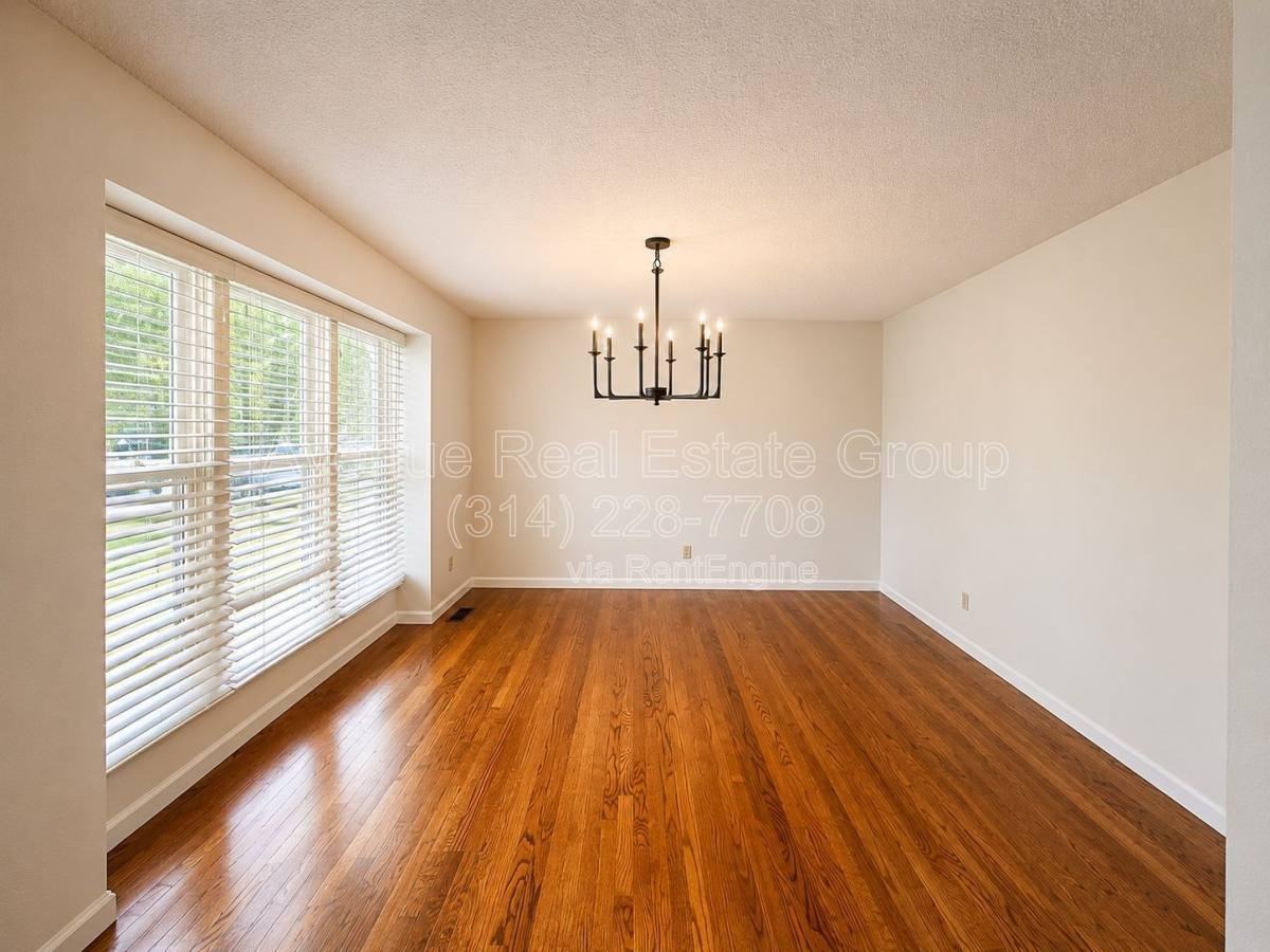 13241 Delft Dr - Photo 2 of 10