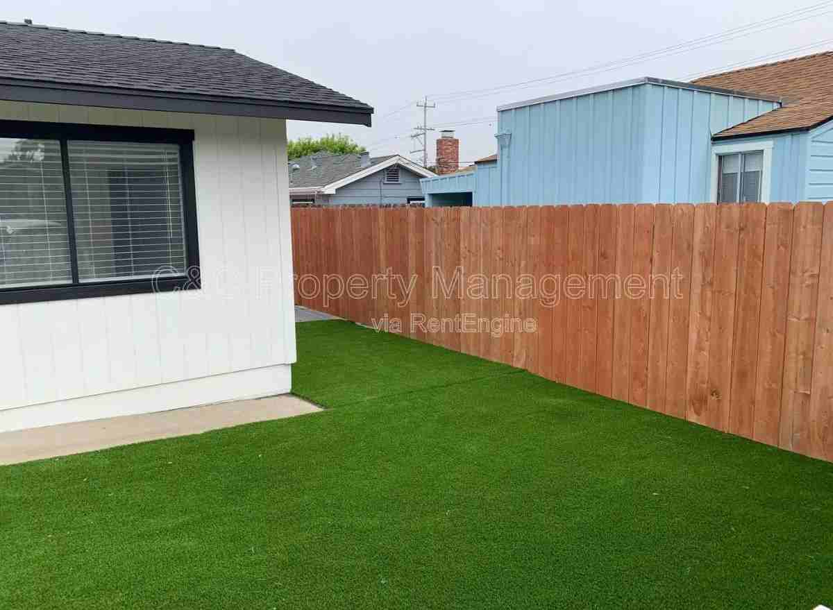628 Eardley Ave - Photo 2 of 10