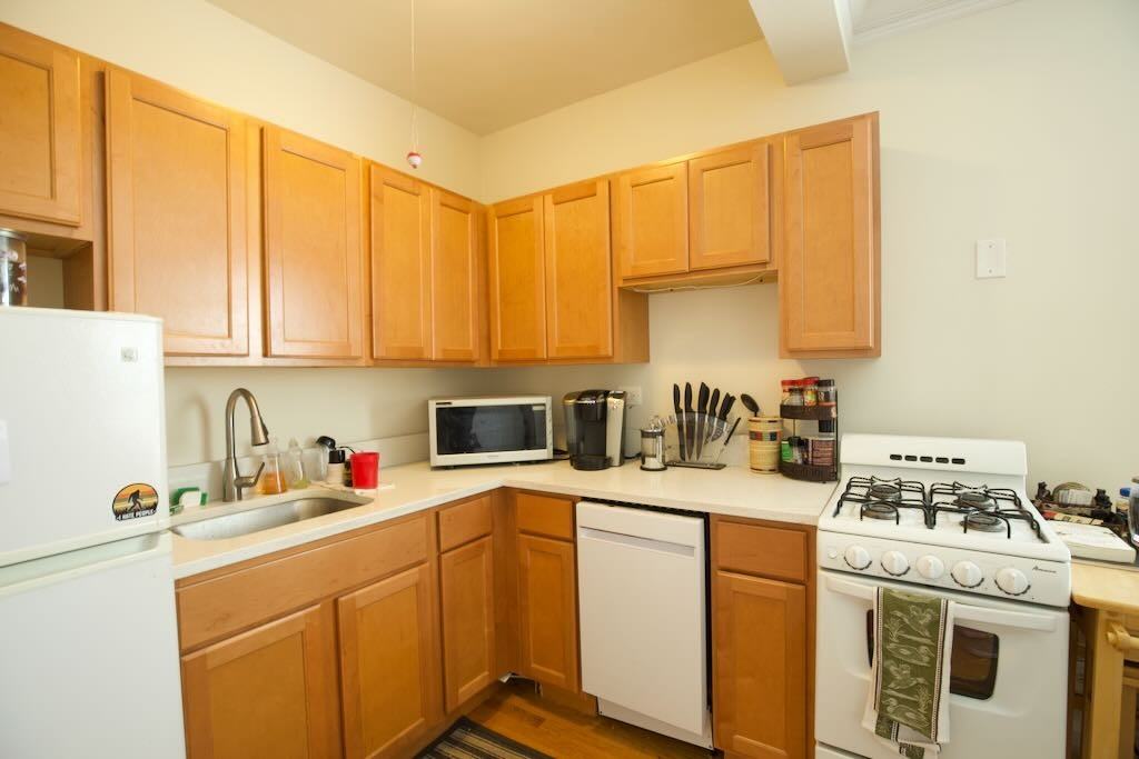 918 Green Bay Rd #3J - Photo 3 of 17