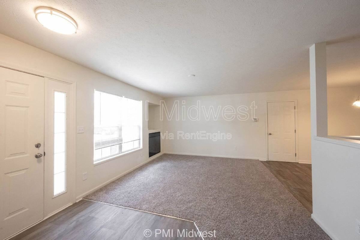 3070 Wildcat Ln - Photo 3 of 10