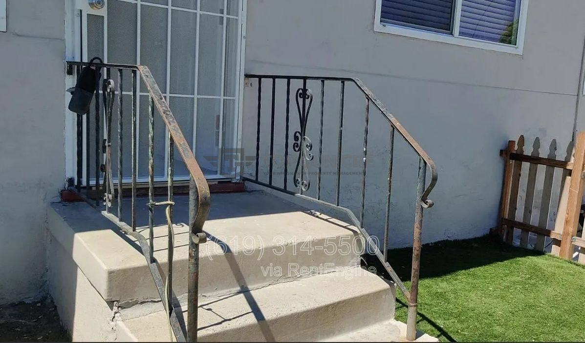 4223 Winona Ave #4223 - Photo 3 of 10