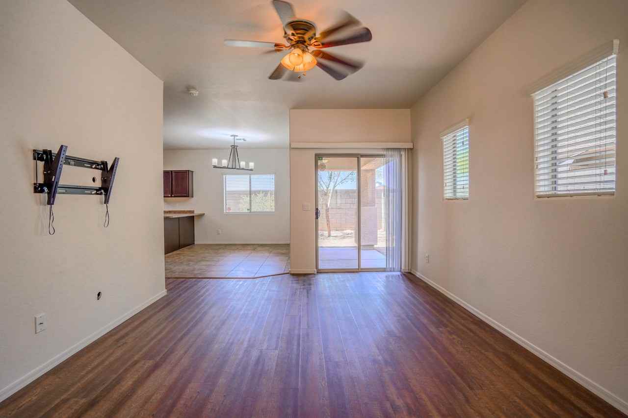 10225 W Camelback Rd #28 - Photo 5 of 29