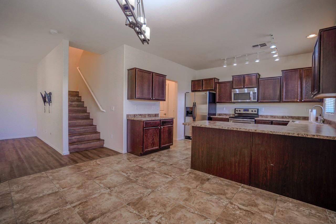 10225 W Camelback Rd #28 - Photo 7 of 29