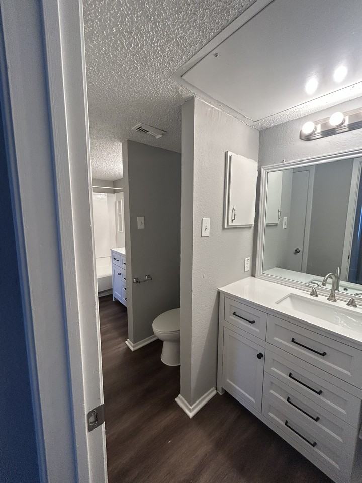 647 Timberline Dr - Photo 6 of 7