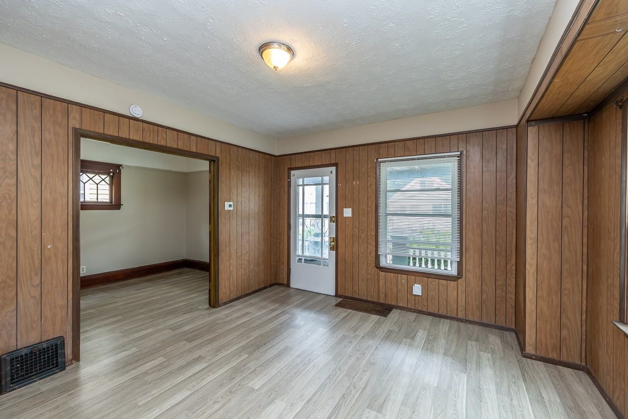 4213 Muriel Ave - Photo 4 of 13