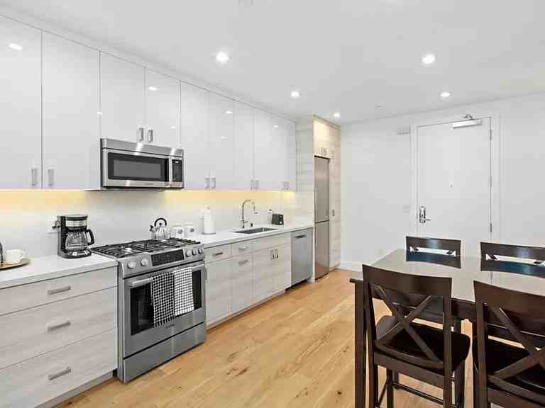 1801 Mission St #601 - Photo 3 of 8