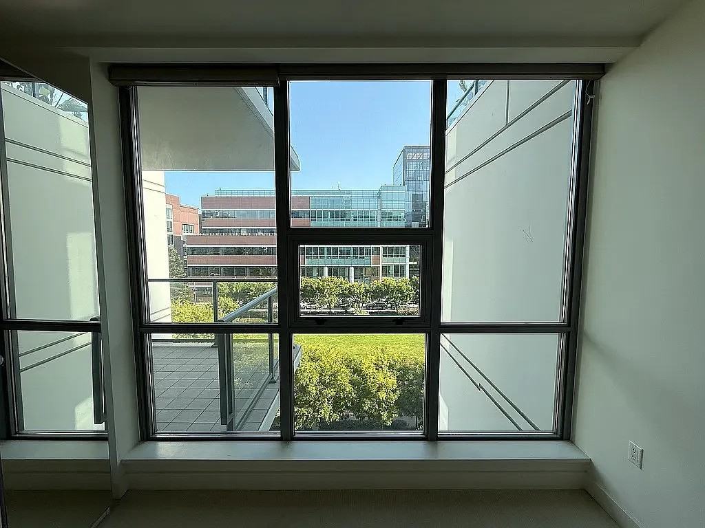 420 Mission Bay Blvd N - Photo 5 of 16