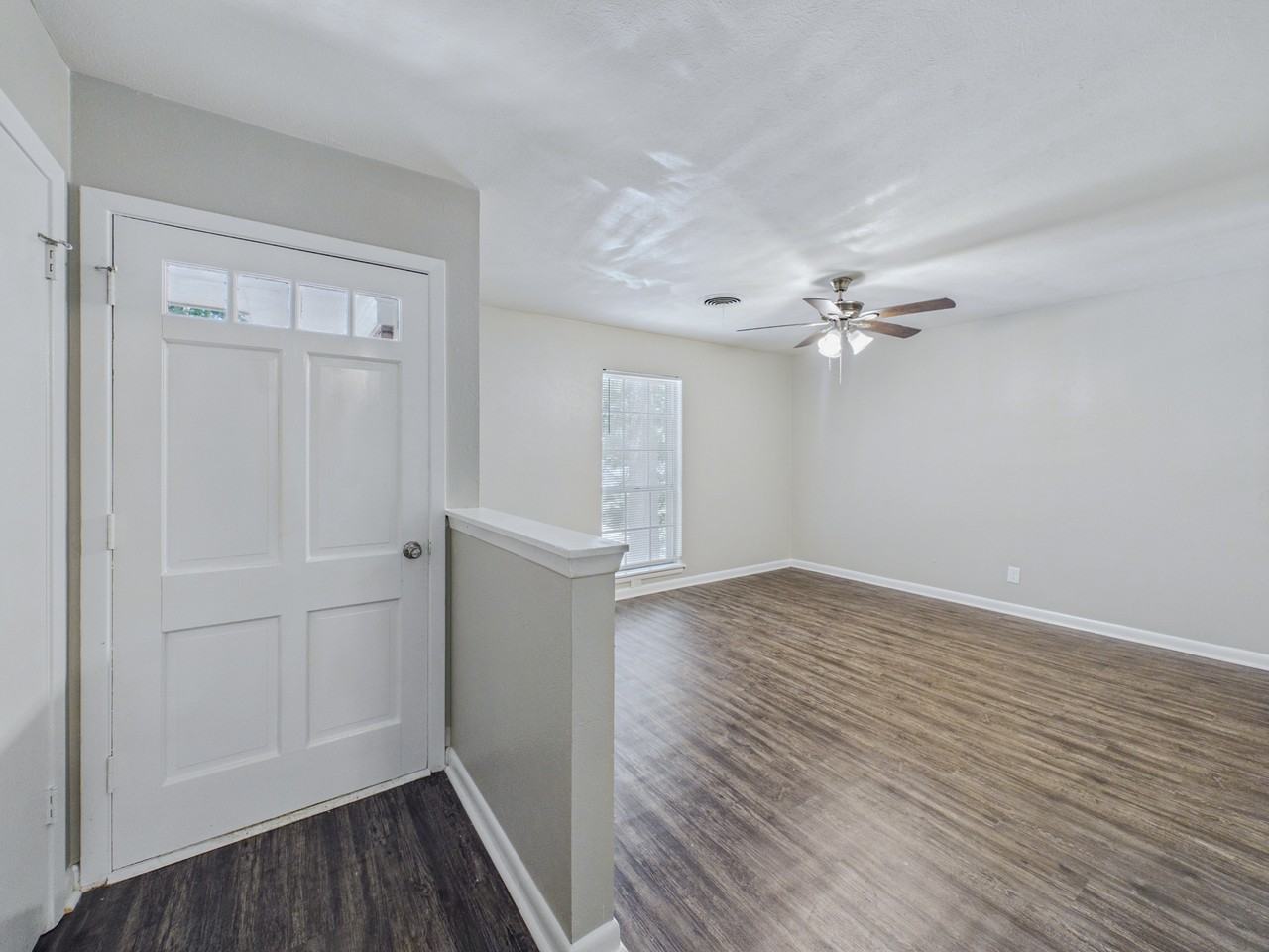 29 Rosewood Dr - Photo 2 of 16