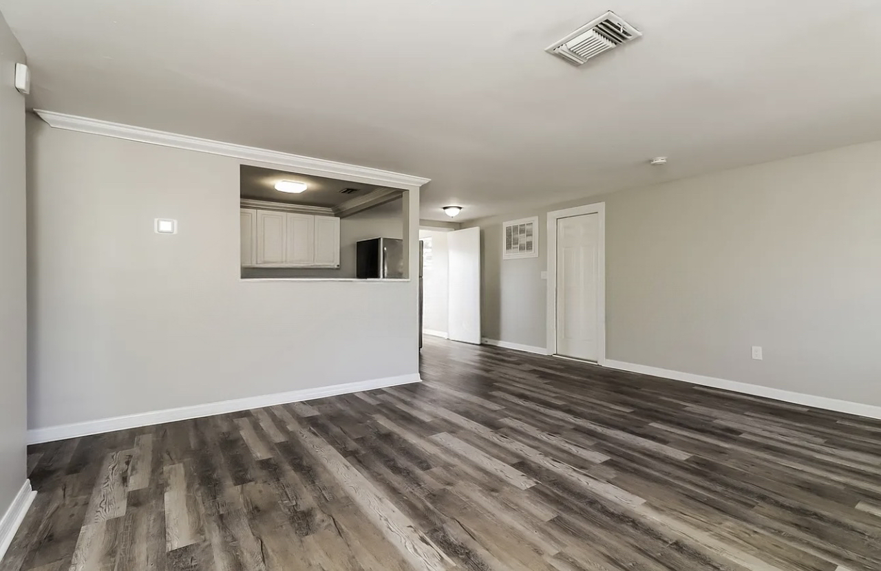 12905 Kings Manor Ave - Photo 2 of 6