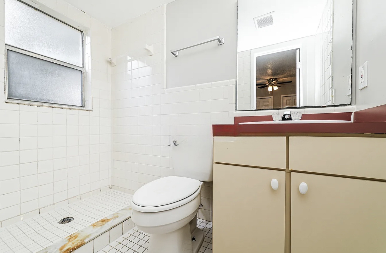 612 Charter Ct - Photo 4 of 6