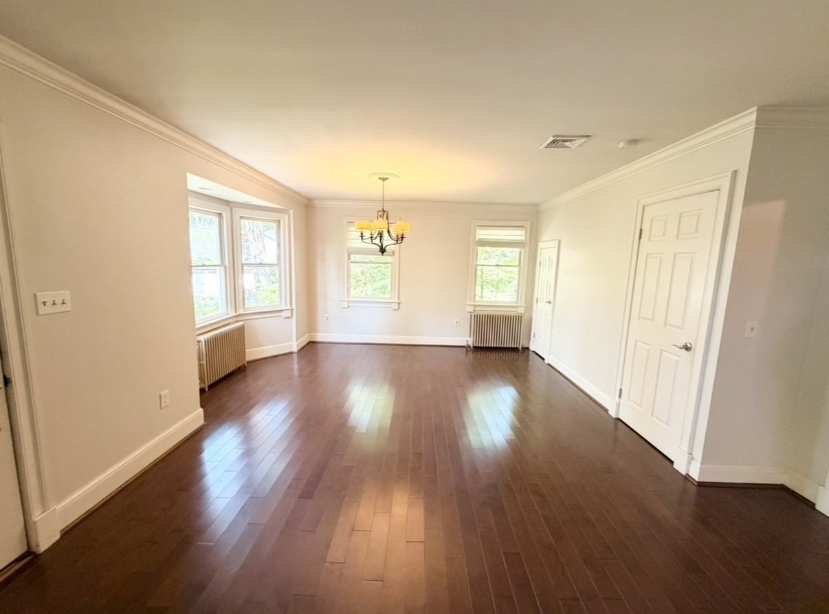 7104 Triad Way - Photo 2 of 15