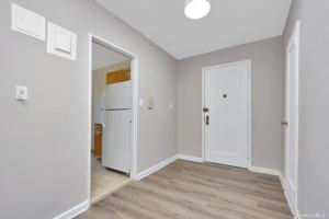 featured image of 2167 33rd St #4E