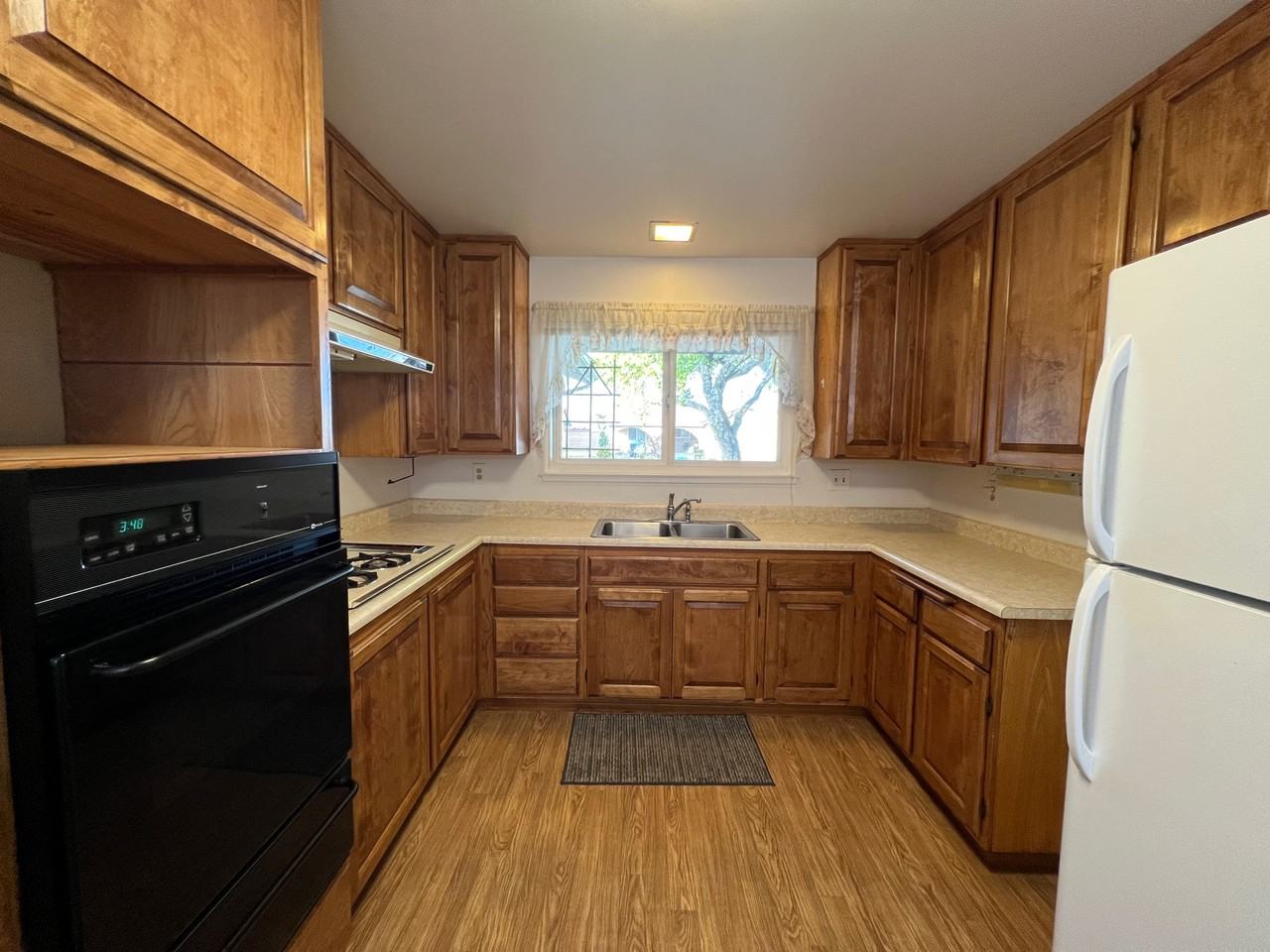 1308 W Lime Ave - Photo 5 of 17