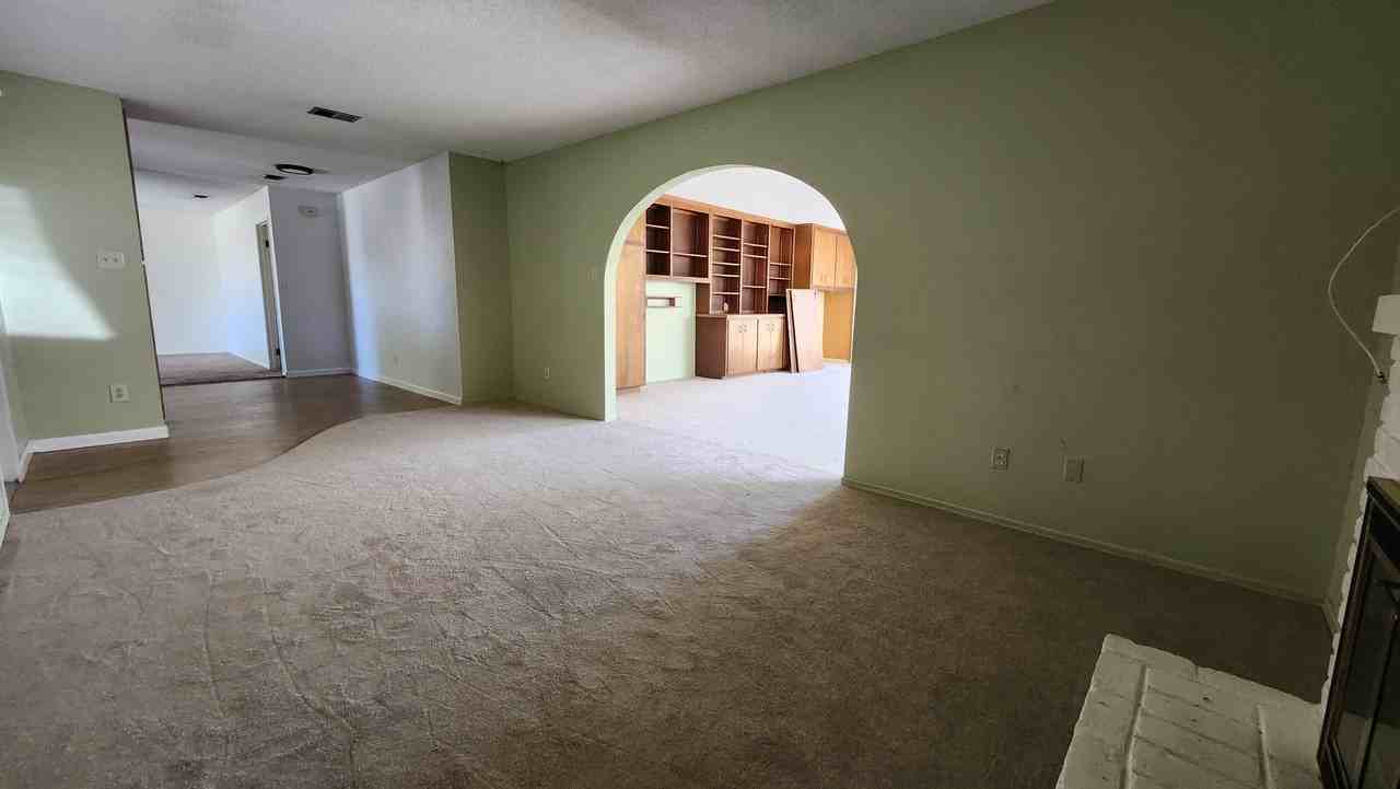 1308 W Lime Ave - Photo 6 of 17