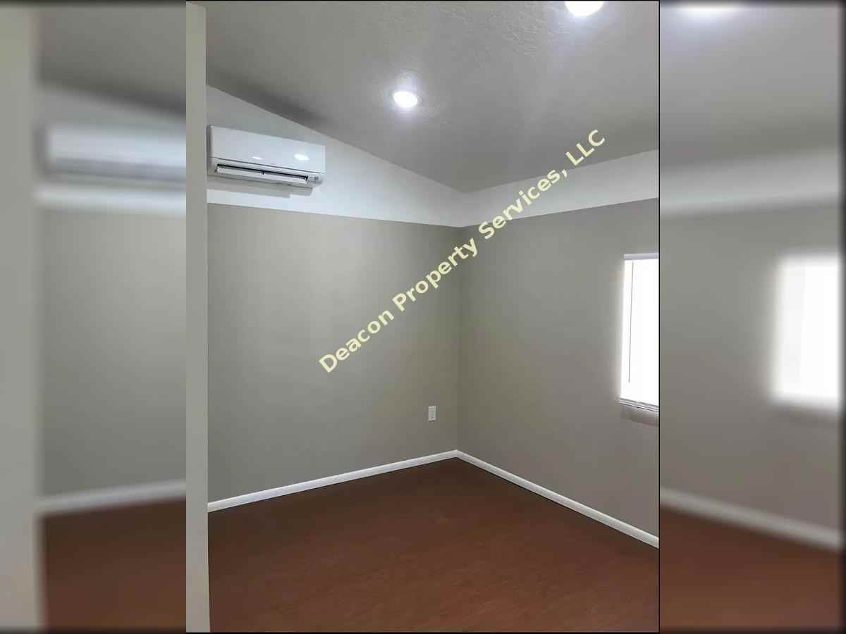 2121 Coal Pl Se - Photo 4 of 26