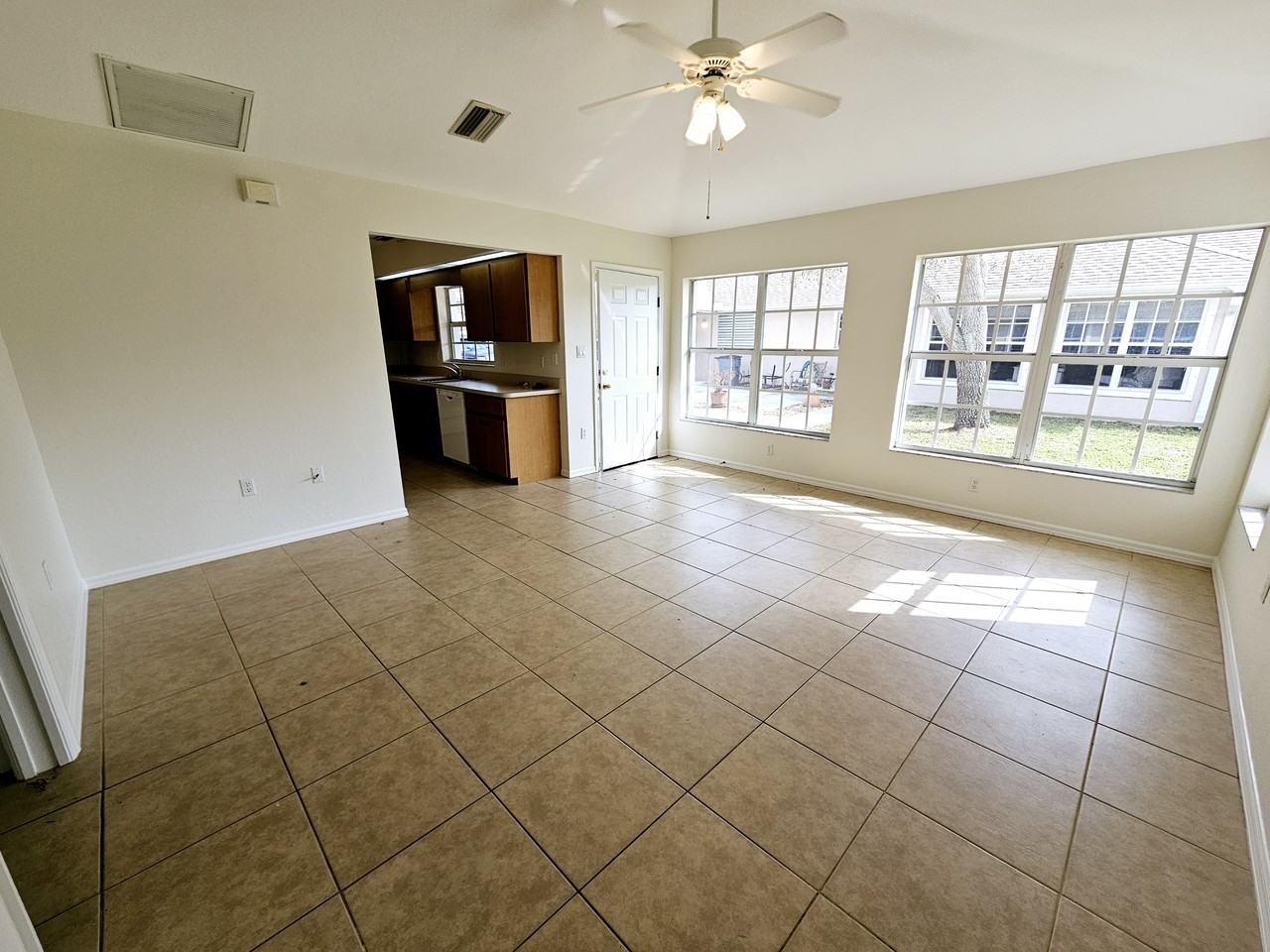 66 N Mccall Rd - Photo 6 of 18