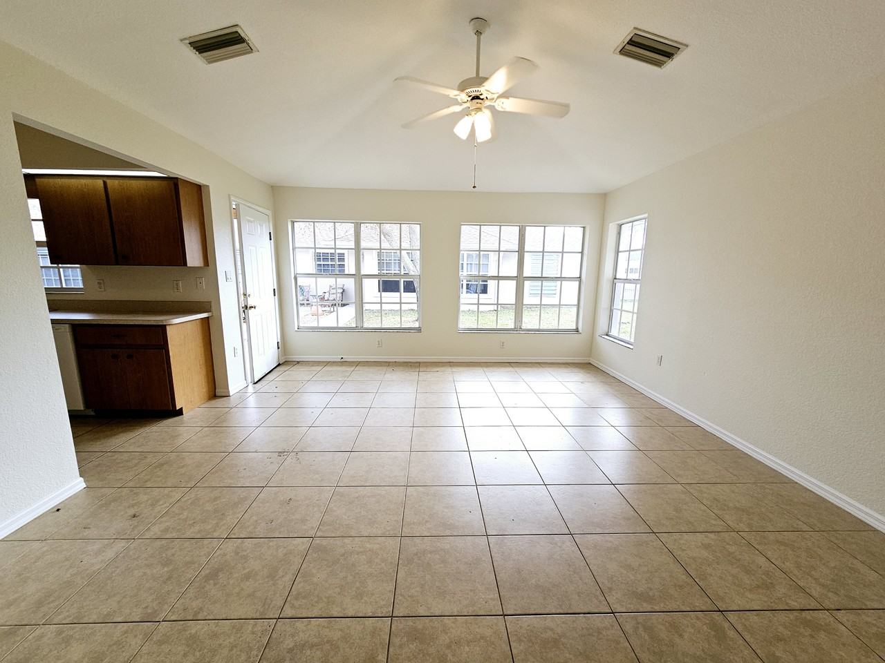 66 N Mccall Rd - Photo 7 of 18