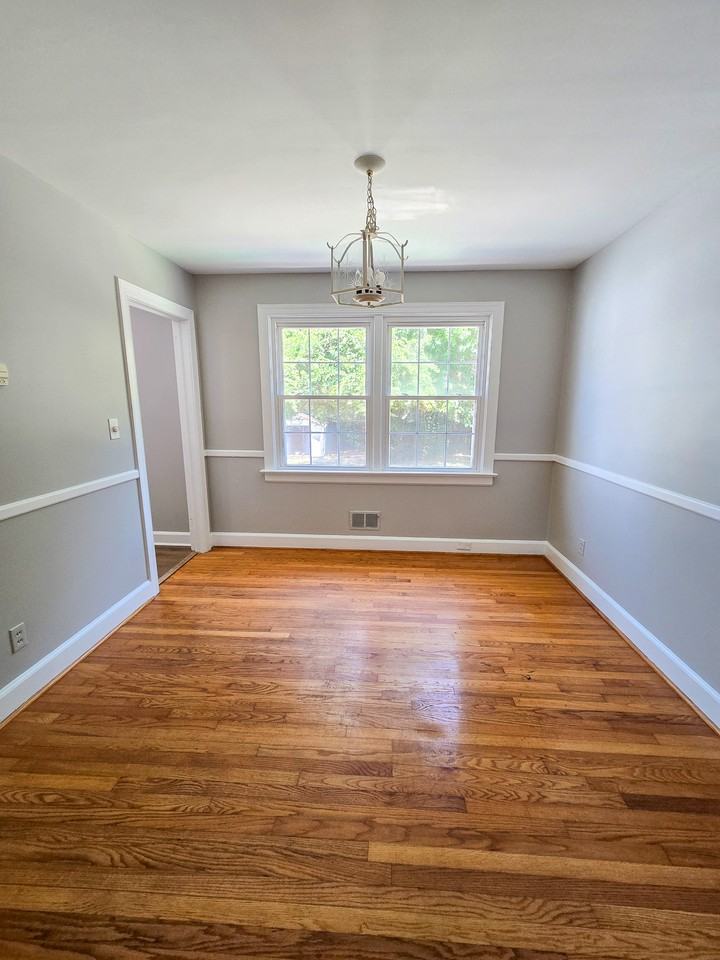 3428 Wade Ave - Photo 6 of 36