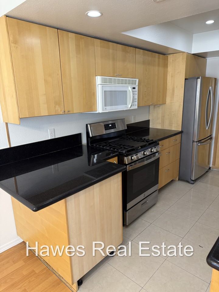 910 N Redding Way #I - Photo 7 of 26