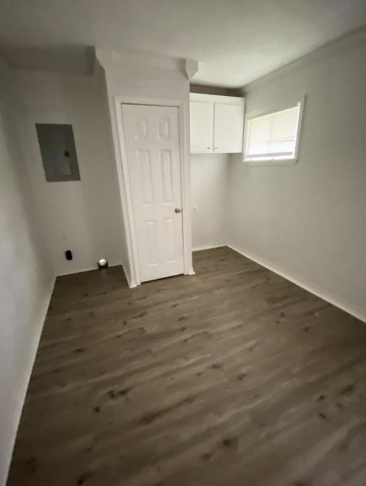 608 E 15th St - Photo 6 of 10