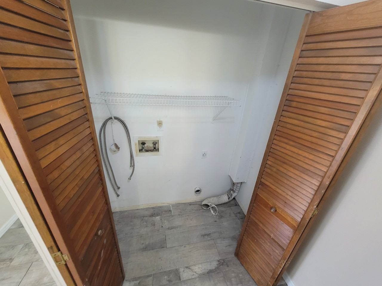 456 Hunter Cir - Photo 7 of 19