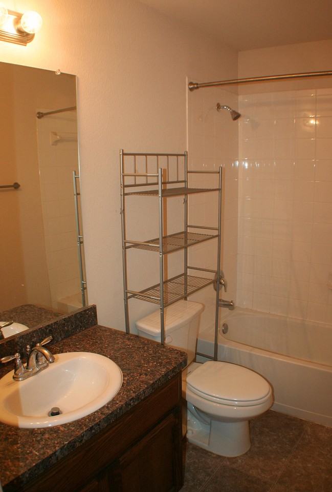 2643 Cypress Point Dr - Photo 4 of 5