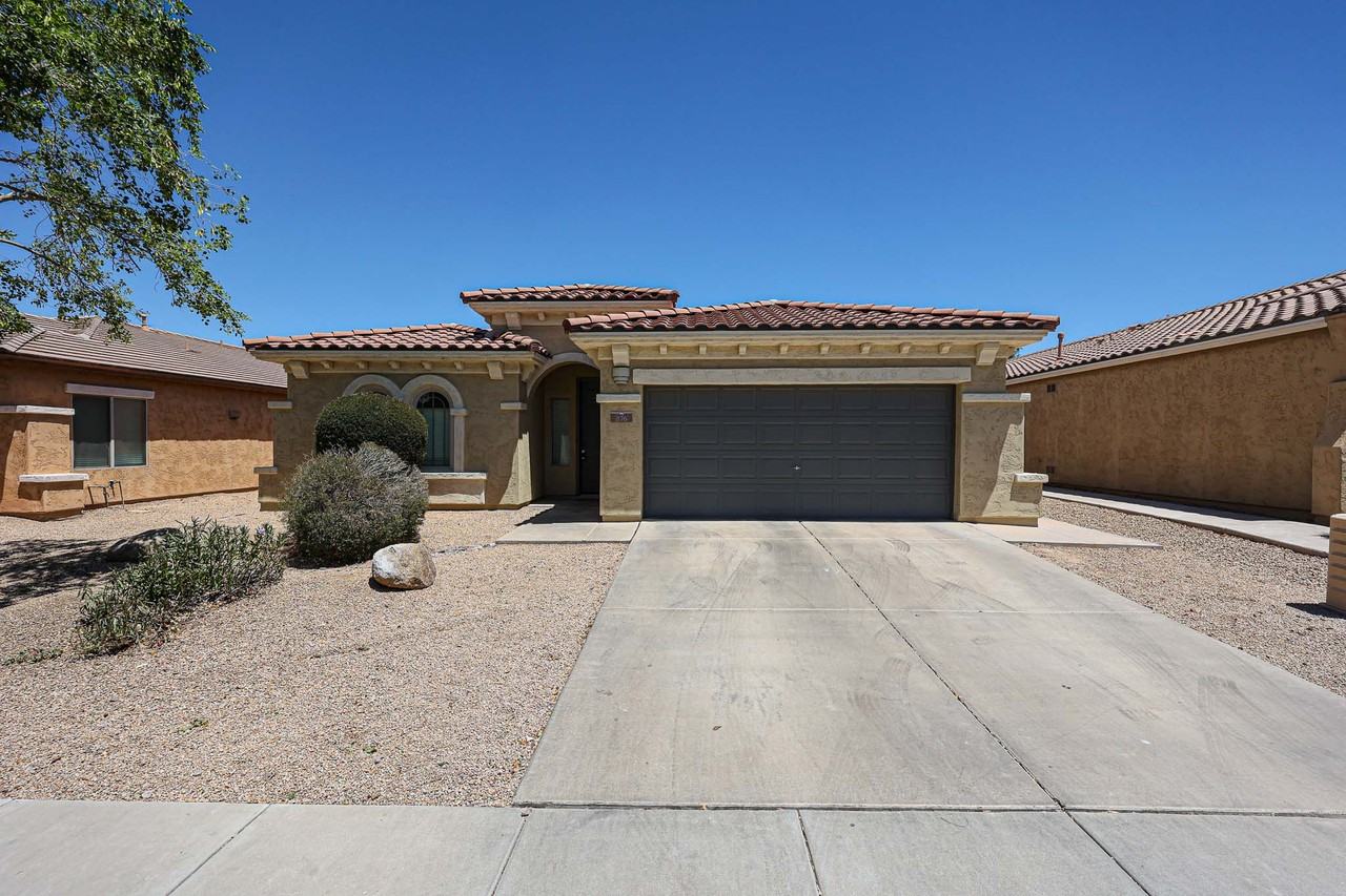 876 E Riviera Pl - Photo 2 of 38