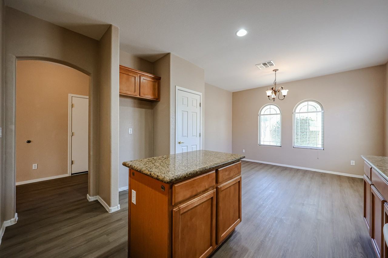 876 E Riviera Pl - Photo 6 of 38