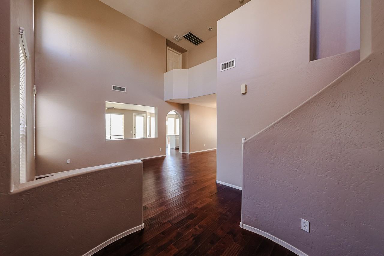 16869 S 30th Ave - Photo 6 of 46
