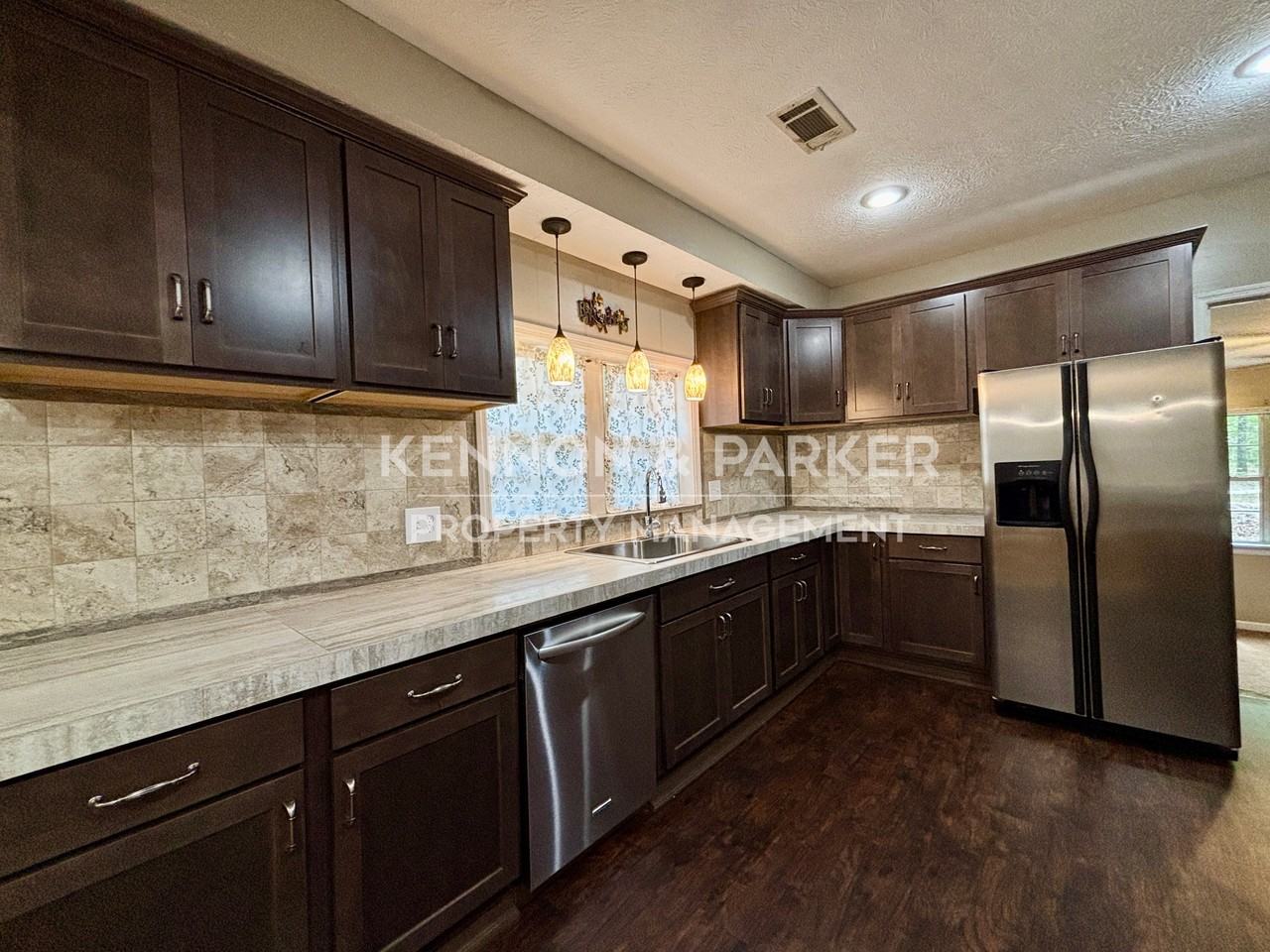 503 Lake Condy Rd - Photo 5 of 23