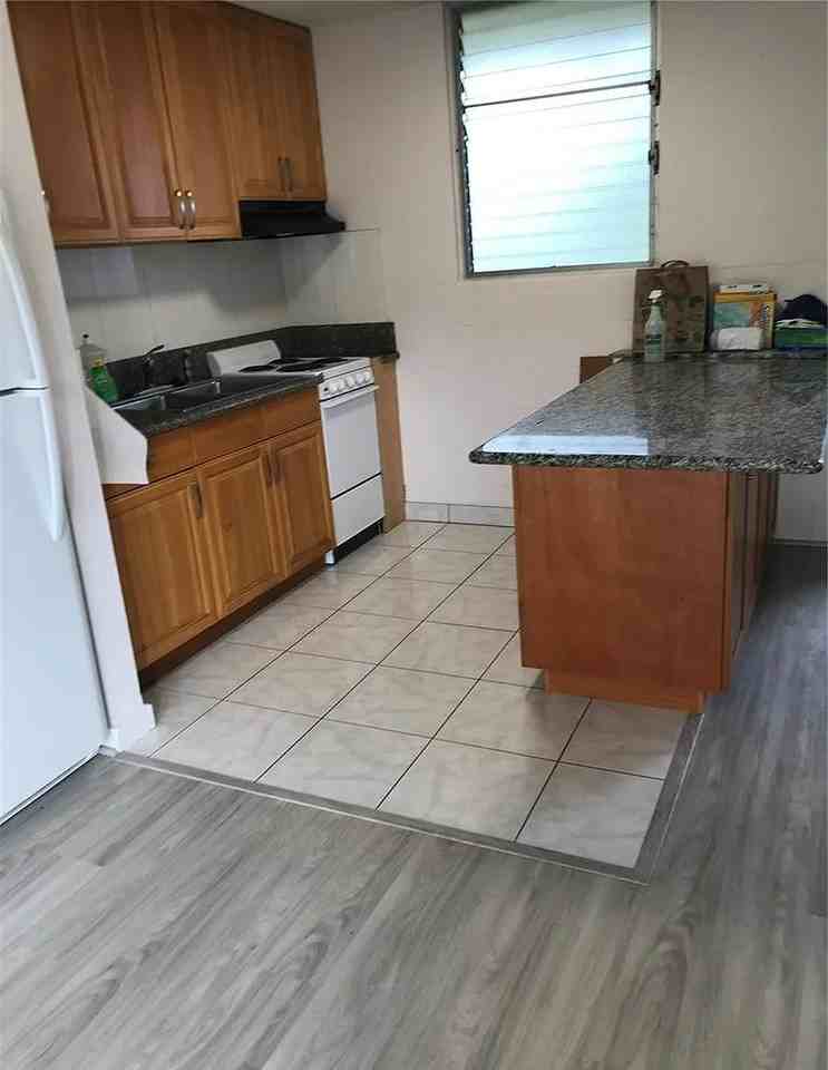 1914 University Ave - Photo 3 of 6