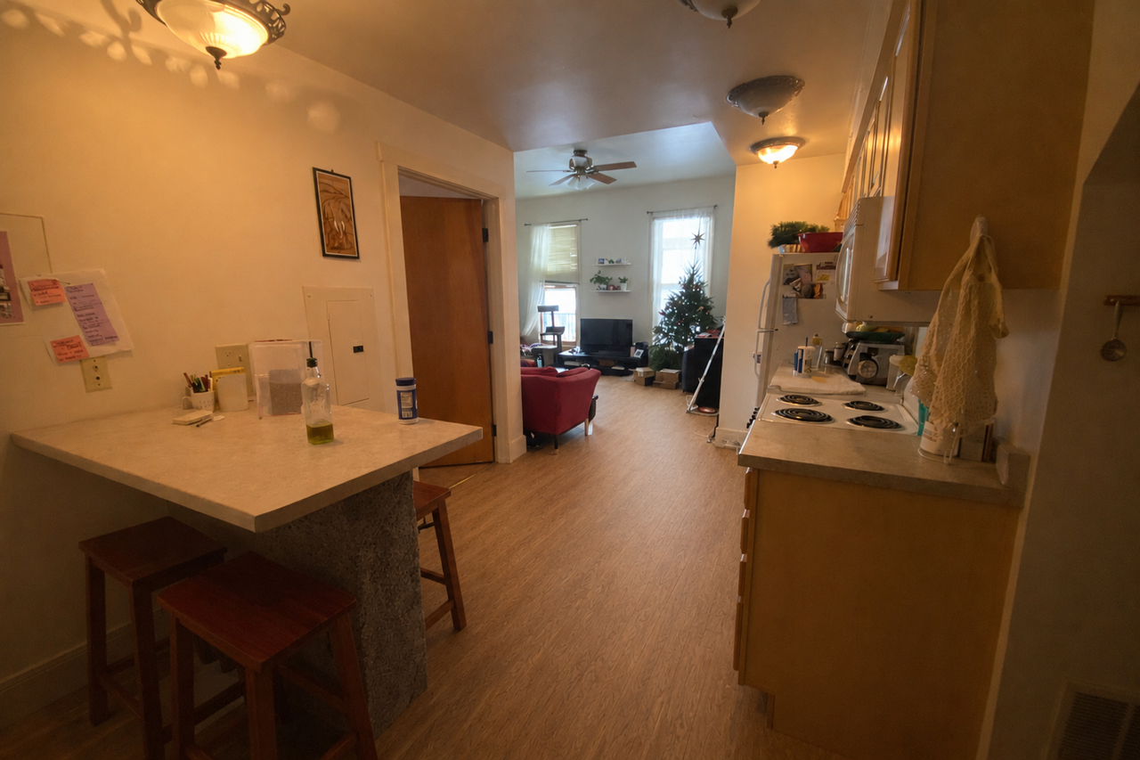 810 - Photo 3 of 5