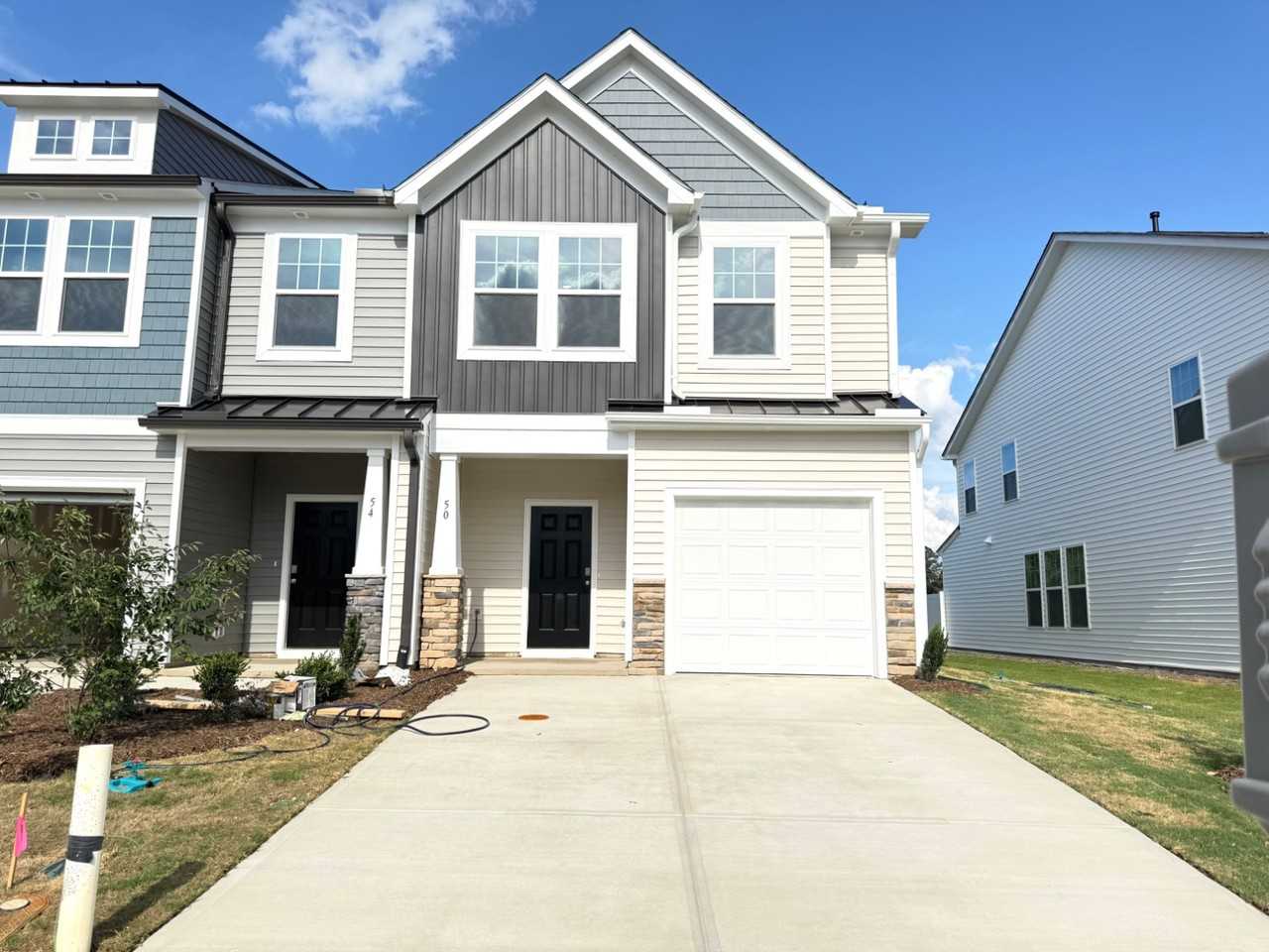 50 Amaryllis Ln - Photo 2 of 22
