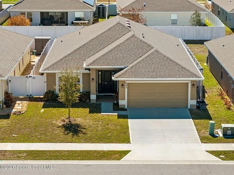 695 Lantana St - Photo 2 of 24