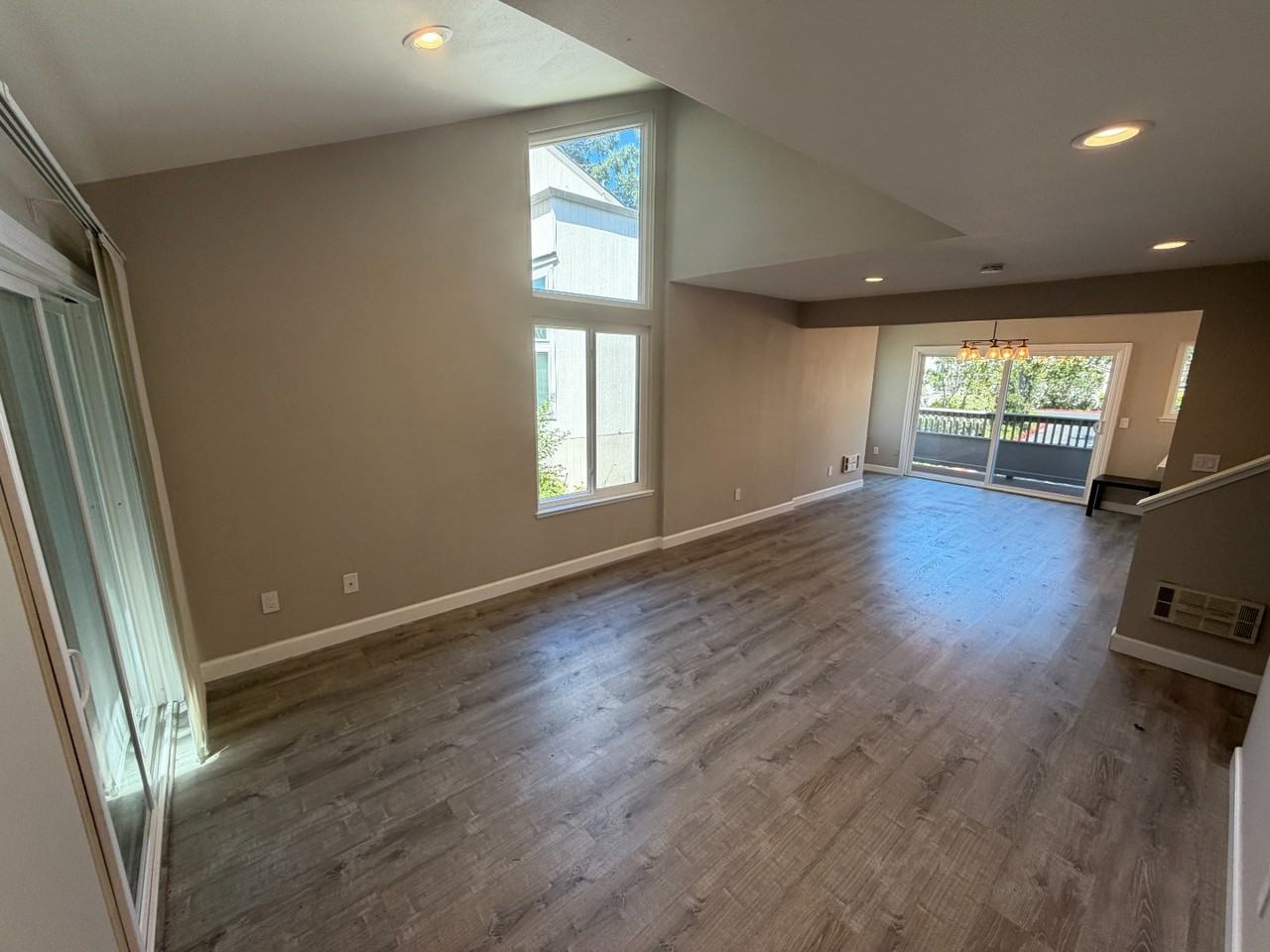 618 S Fair Oaks Ave - Photo 2 of 17