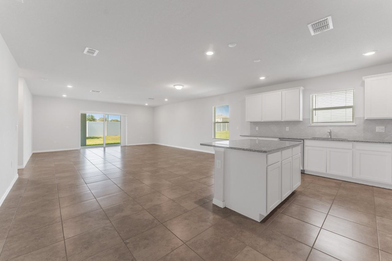 9642 Summers Cay Cir - Photo 4 of 40