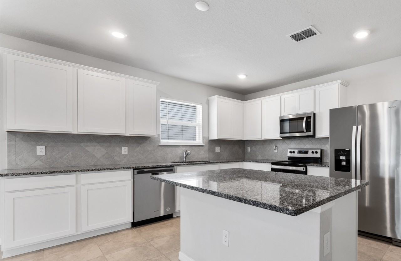 9642 Summers Cay Cir - Photo 6 of 40