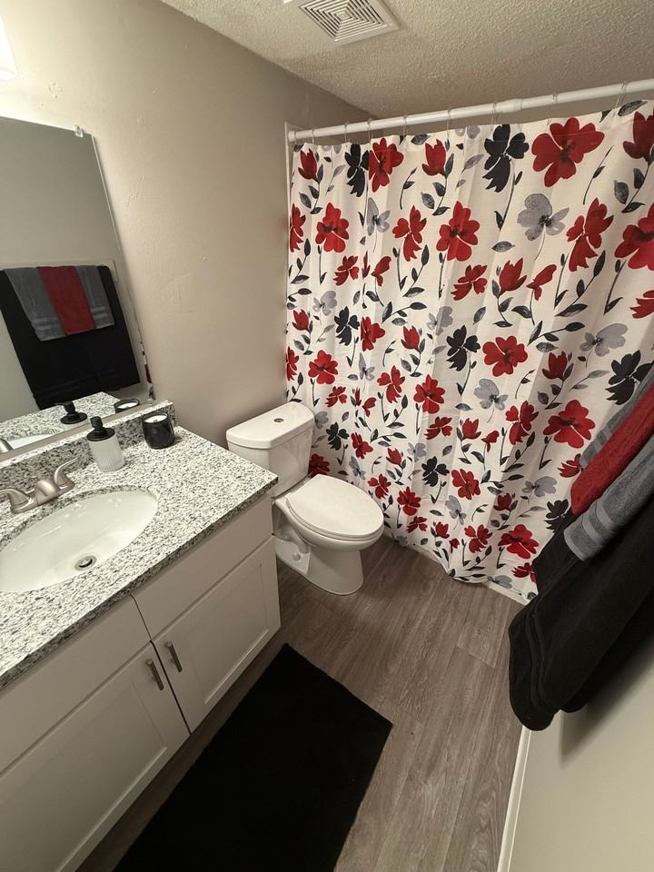 11802 Amerado Blvd - Photo 5 of 40